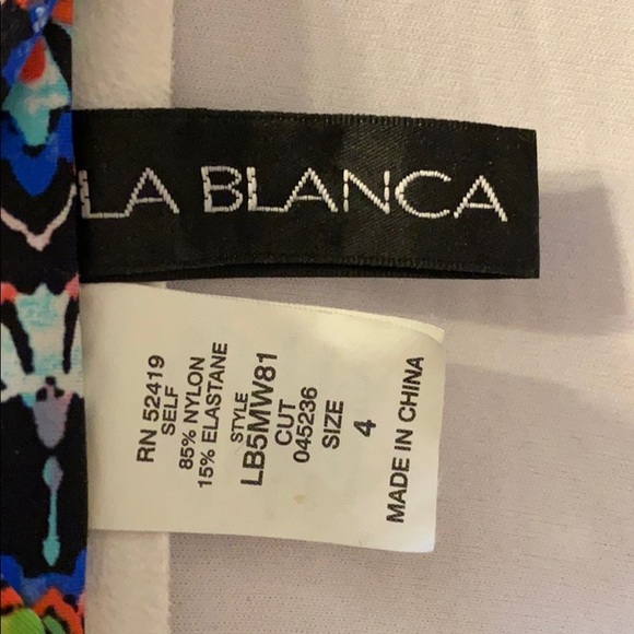 Women’s Swimsuit Top - Picture 4 of 5